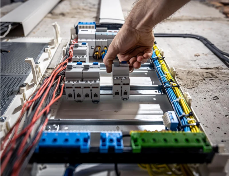 install mcb on electrical panel